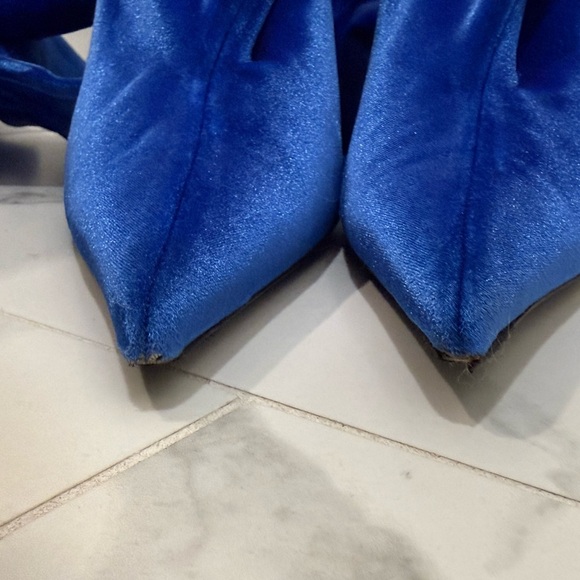 Balenciaga OTK Velvet Knife Boot - Picture 10 of 10